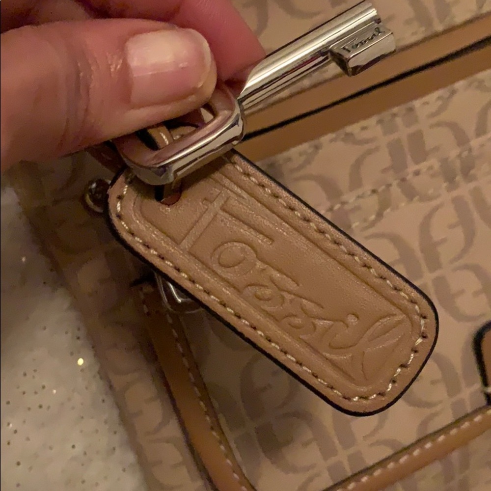 Fossil Cross Body - Picture 2 of 6